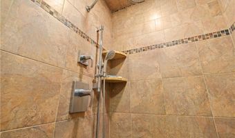 10 Bartlett Rd, Middletown, RI 02842