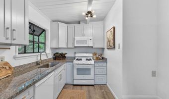 704 Encino Dr, Aptos, CA 95003