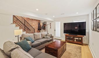 1410 C St NE, Washington, DC 20002