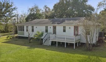 104 Felicity St, Bay St. Louis, MS 39520