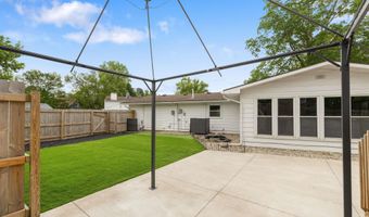 110 Navarre Ct, Auburn, IN 46706