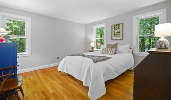 11 Nathan Lord Rd, Amherst, NH 03031