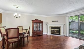 1333 Prospect Village Ln A, Ballwin, MO 63021