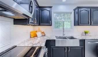 2634 Dennis Dr, Alton, IL 62002