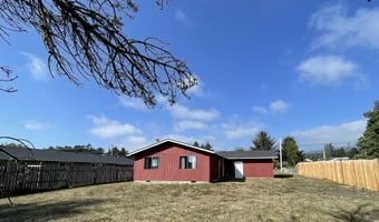 1121 RANSOM Ave, Brookings, OR 97415