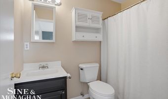 2122 Michigan St, Algonac, MI 48001