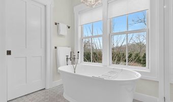 15 Liberty St, Chester, CT 06412