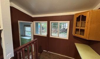 17 Grove Ave, Albany, NY 12208