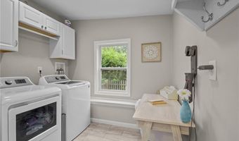 16 Red Cedar Dr, Cranston, RI 02920