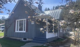 7042 Oak St, Bonners Ferry, ID 83805