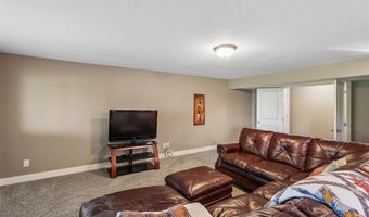1634 NW Reinhart Dr, Ankeny, IA 50023