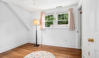 15 Devonshire Dr, Darien, CT 06820