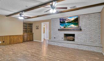 404 Comanche Trl, Altus, OK 73521