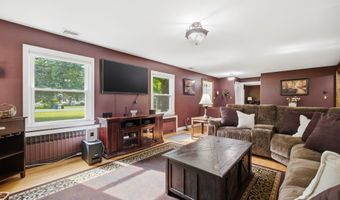 2157 Chamberlain Hwy, Berlin, CT 06037
