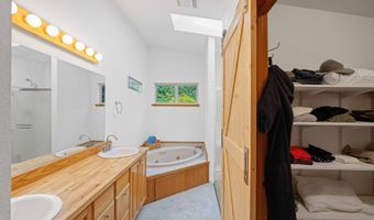 88600 TROUT POND Ln, Bandon, OR 97411