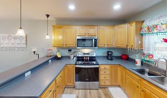 84 Wintergreen Dr, Beaufort, SC 29906