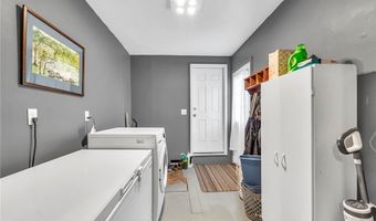 140 Haussauer Rd, Amherst, NY 14068