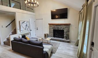 145 Penn Forest Trl, Albrightsville, PA 18210