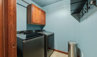 62 N Mountain Ave, Ashland, OR 97520
