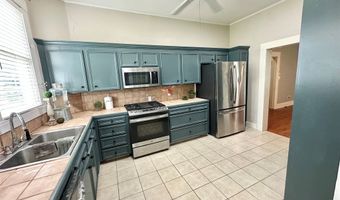 402 5th St, Benton, LA 71006