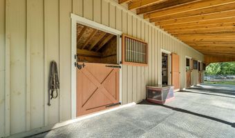 52 Lyford Rd, Brookfield, NH 03872