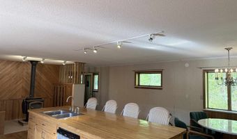 498 Town Line Rd, Bennington, VT 05201