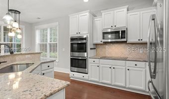 5 Nandina Ct, Bluffton, SC 29910