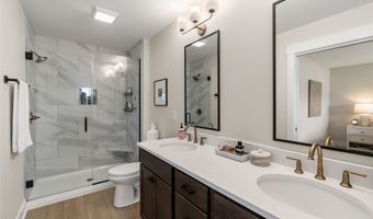 2302 SW Parkway Ln, Ankeny, IA 50023
