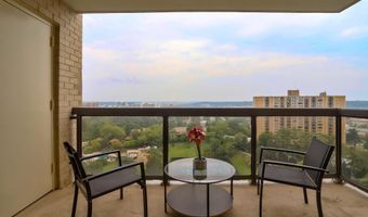 307 YOAKUM Pkwy 1517, Alexandria, VA 22304