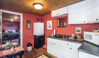 640 Orchard Dr, Bridport, VT 05734