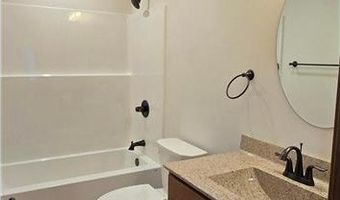 610 E 4th St, Albert Lea, MN 56007