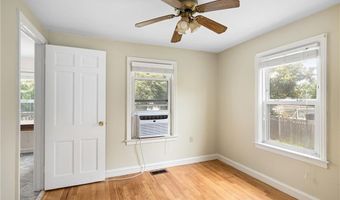 15 Preston Dr, North Kingstown, RI 02852