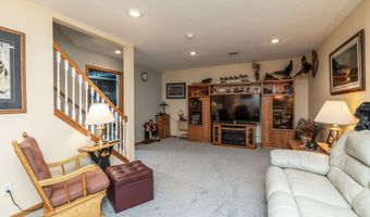 15053 Dutchman Way, Apple Valley, MN 55124