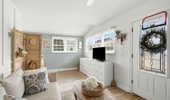 61 Archer Ave S, Bayville, NJ 08721