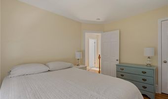 191 3rd St, Newport, RI 02840