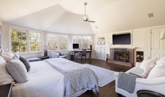 10 Pepperidge Ln, Amagansett, NY 11930