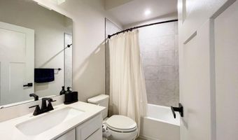 4480 COMMONS Dr, Annandale, VA 22003