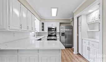 2910 Floral Dr, Albemarle, NC 28001