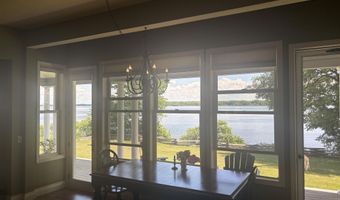 390 Wagner Point Rd, Alburgh, VT 05440