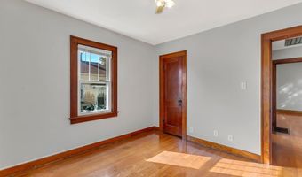 3400 Milton Dr, Alton, IL 62002