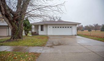 931 E Oak St, Algona, IA 50511