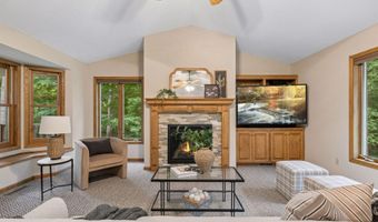 16528 Ward Lake Dr NW, Andover, MN 55304