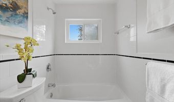 115 S IRIS St, Alexandria, VA 22304