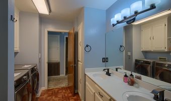 914 Thelma St, Benton, AR 72015