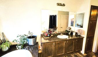 20435 E Wagon Wheel Cir, Black Canyon City, AZ 85324