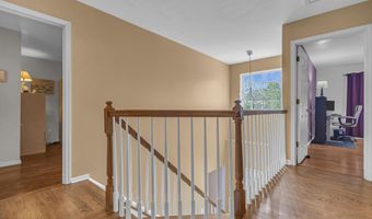 78 Dolphin Cir E, Bayville, NJ 08721