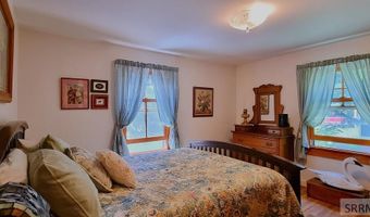 863 E Maple St, Ashton, ID 83420
