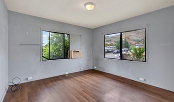 1037 Kina St, Kailua, HI 96734