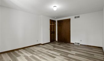 81 Plumwood Ct, Amherst, NY 14051