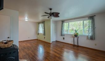 1105 1ST St, Bandon, OR 97411
